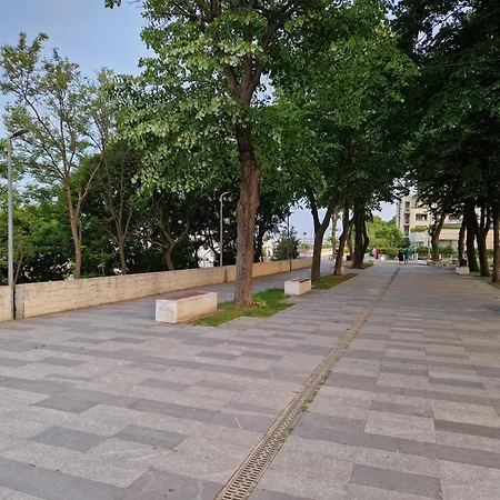 Central Mangalia Apartman *